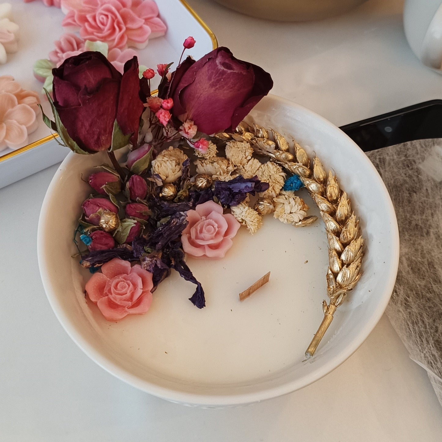 Atelier Création de Bougies Parfumées et fleur en cire